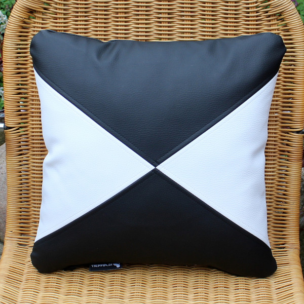 Synthetic leather cushions triangles black - white